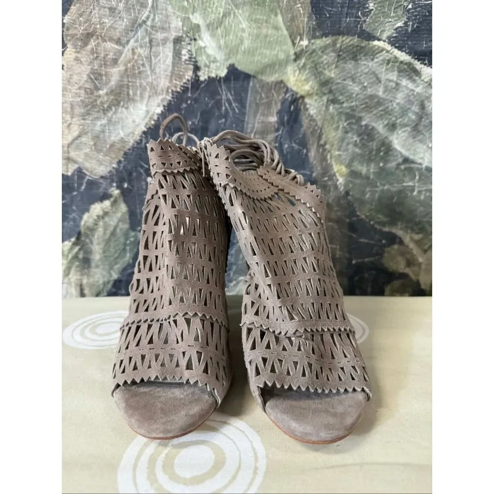 Jeffery Campbell Open Toe Wedge Platform Lace Style Side Zip Sandals Size 9